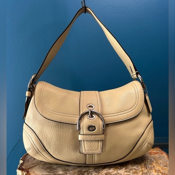 Coach Medium Soho Flap Taupe Beige Leather F10910 EUC - Picture 3 of 17